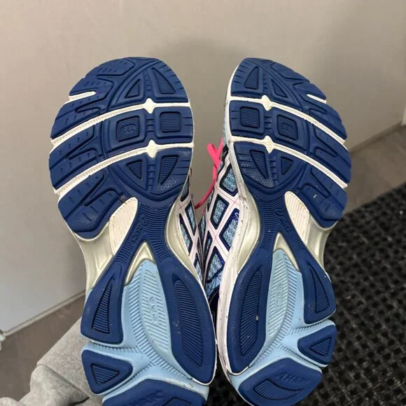 Womens Asics Size 8 - Picture 3 of 3
